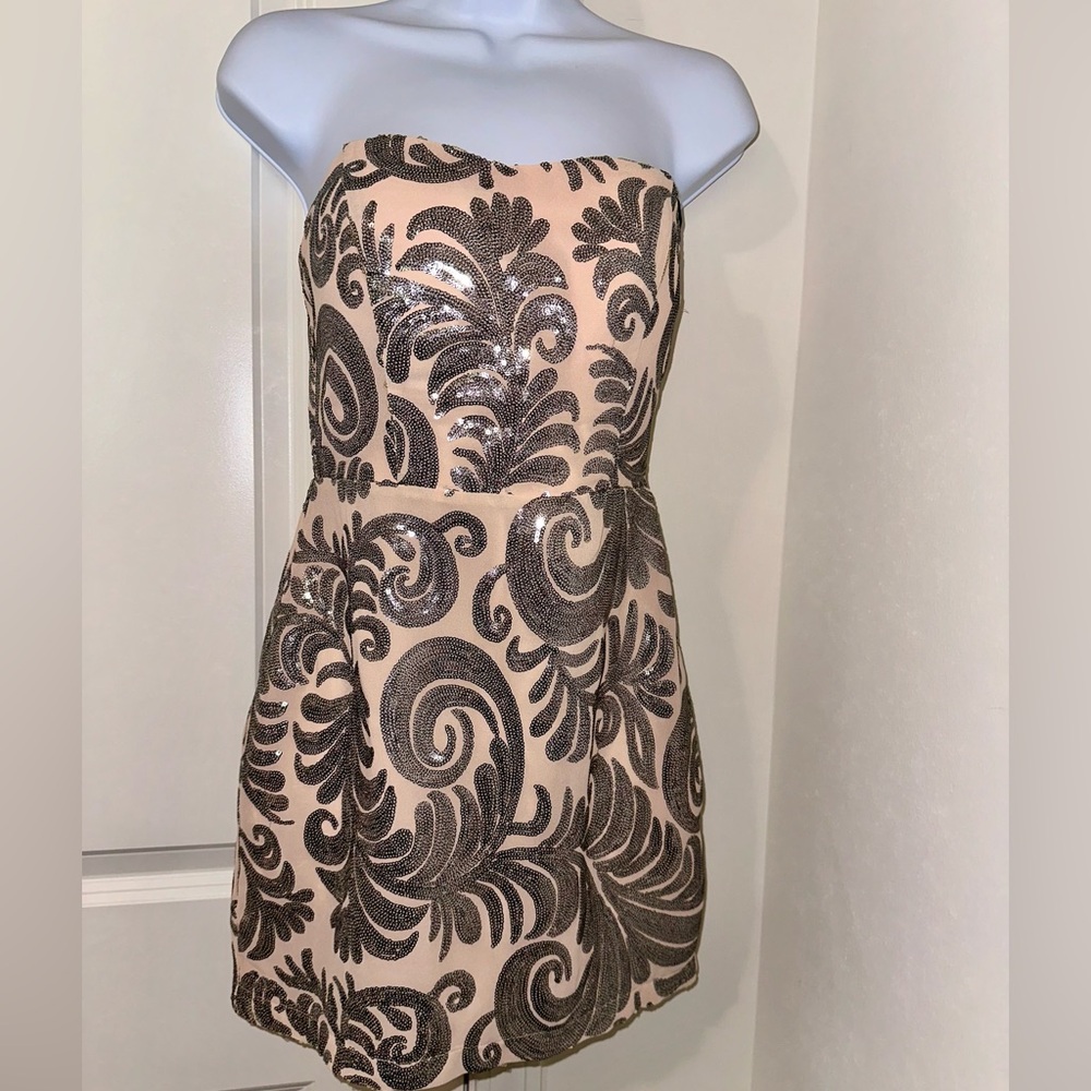 NWOT! Pink Embellished Strapless Mini Dress - Cocktail, Homecoming - size small